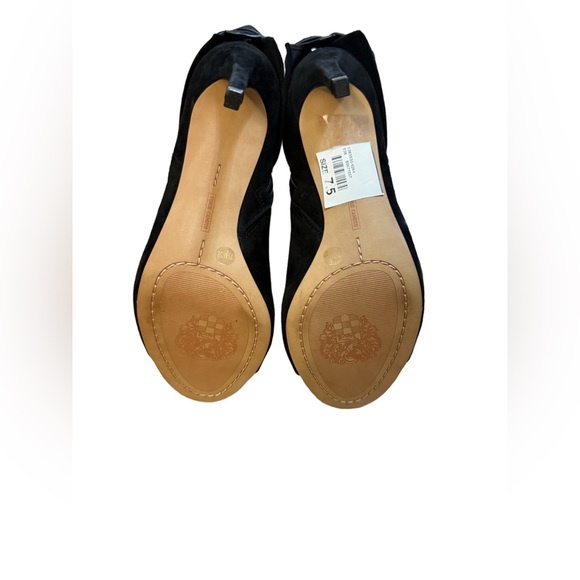 Vince Camuto Black Heeled Ankle Boots - Picture 4 of 4